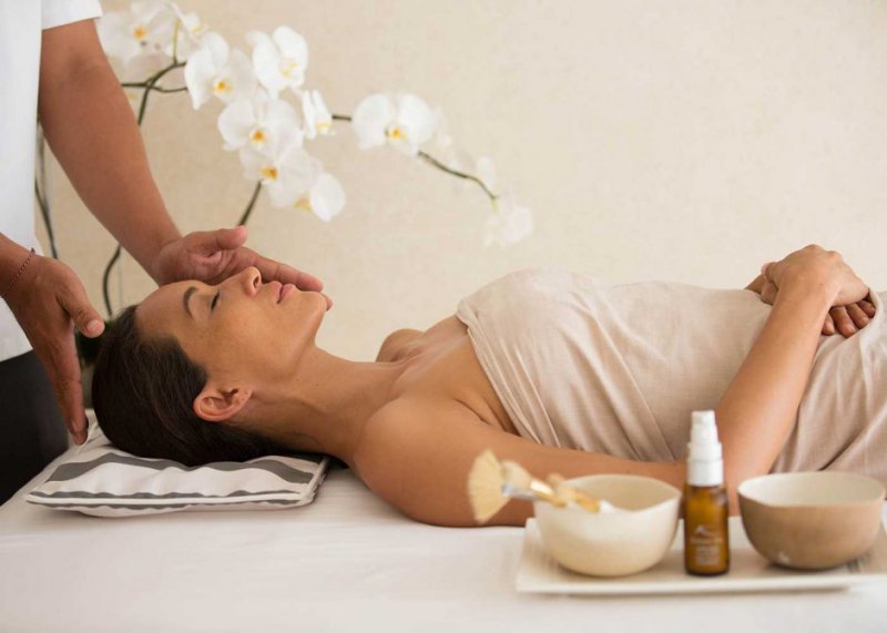 Massage and Facial Spa Package (90 mins)