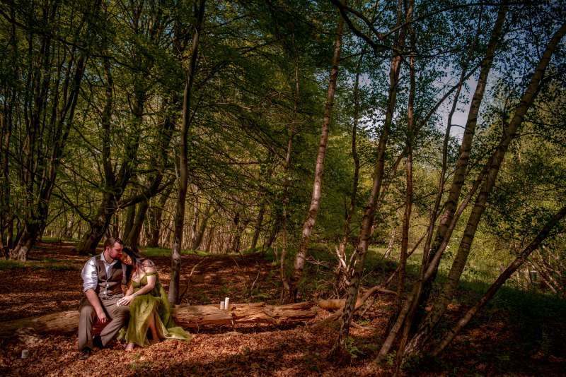 SHERWOOD FOREST FUN! 90m Forest Shoot + 25 Digitals