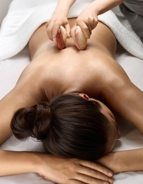 Lava Shell Bliss Full Body Massage 70mins