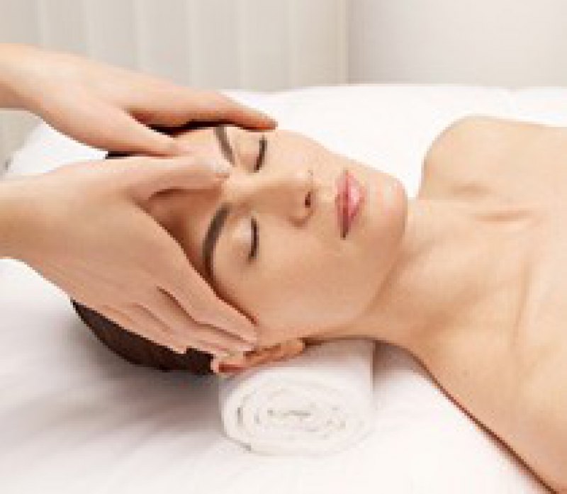 Back Neck and Shoulder Massage - Tranquil Beauty Lounge : Tranquil Beauty  Lounge